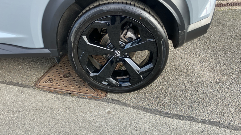 Nissan Juke 1.0 DiG-T Tekna 5dr Petrol Hatchback